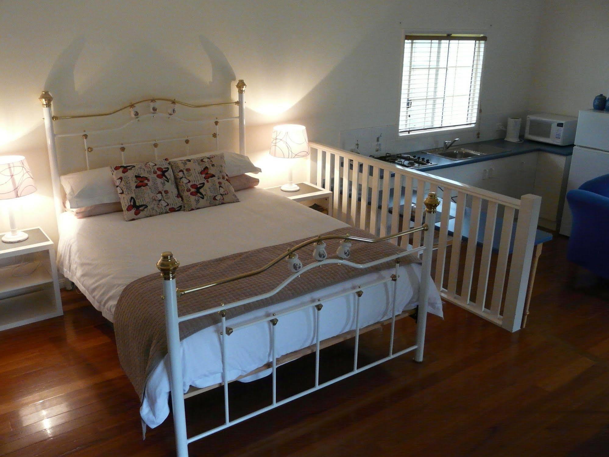 Granite Gardens Cottages & Lake Retreat Stanthorpe Eksteriør bilde